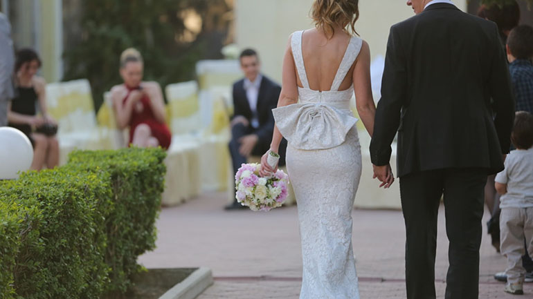 Χανιά: Γαμπρός «έφαγε» πρόστιμο 3.000 ευρώ για παραπάνω καλεσμένους στην εκκλησία